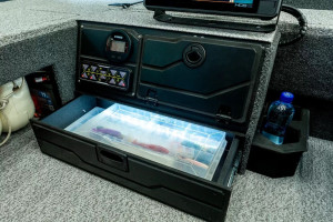 Fotogaléria Finval Rangy 420 Tiller