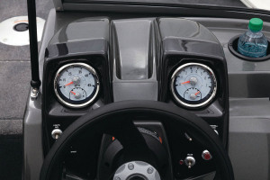 Fotogaléria TRACKER Pro Guide™ V-16 WT