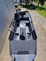 Fotogaléria Finval 510bsc + 60hp Honda + príves 1300kg - čierna perleť /C14set/