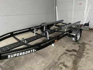 Fotogaléria Príves FB1 - 1300 kg Suski (pre 510bsc,sc,tl) lyžiny, tlmiče, LED