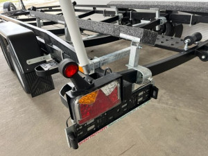 Fotogaléria Príves FB1 - 1500 kg Suski (pre 505, 515) lyžiny, LED, 2 nápravy