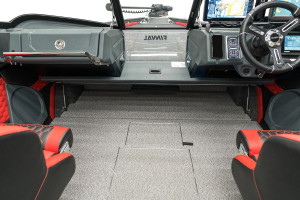 Fotogaléria Finval 685 FishPro DC