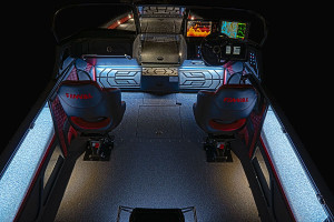 Fotogaléria Finval 685 FishPro DC