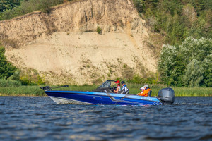 Fotogaléria Finval 685 FishPro DC