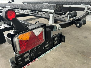 Fotogaléria Príves FB1 - black 1000 kg Suski (510)- na rolniach 